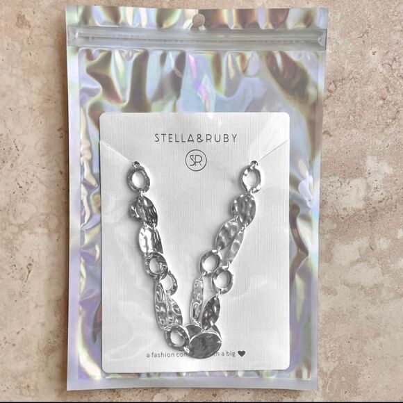 Stella & Ruby Supreme Textured Necklace - Picture 4 of 4